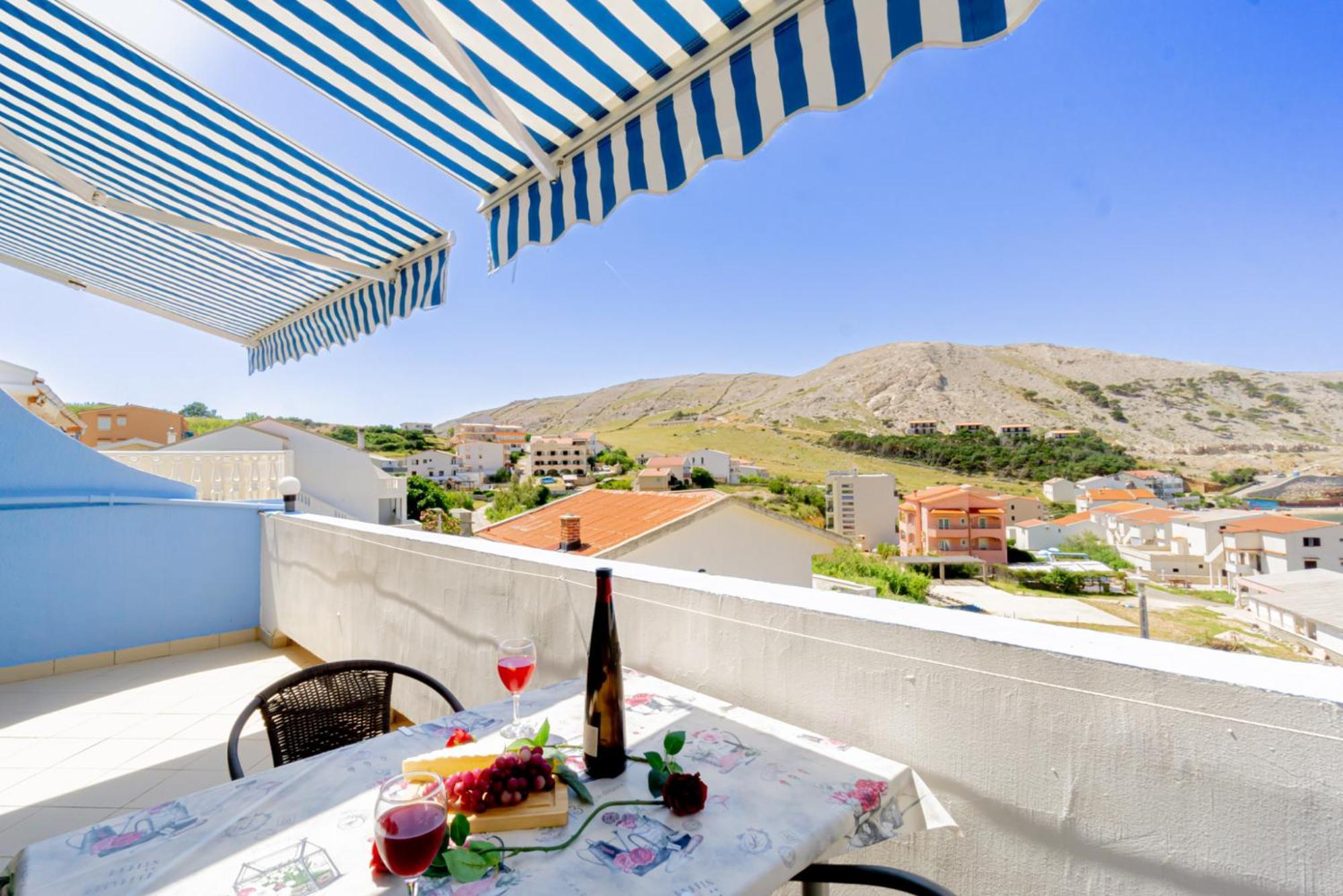 Magdalena With Mountain And Seaview Daire Metajna Oda fotoğraf